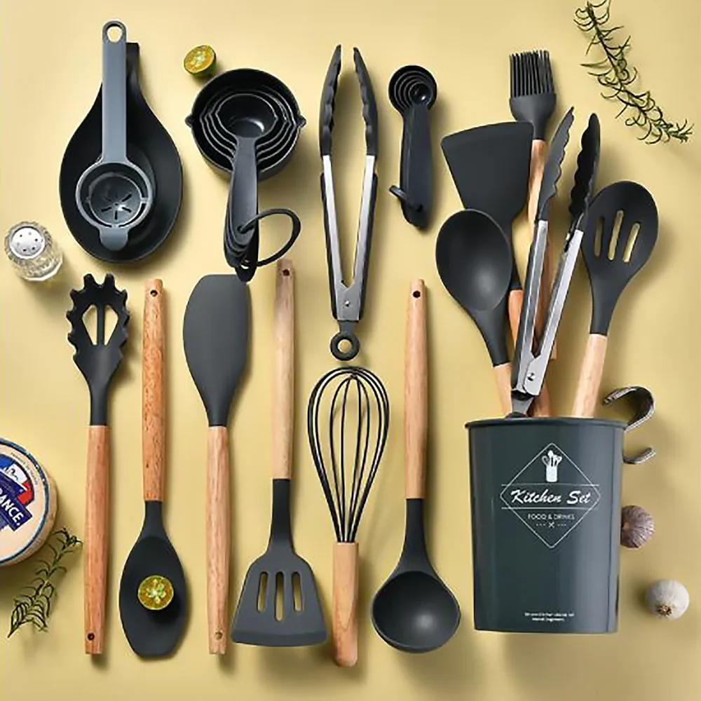Kitchen Gadgets Under $10 - 焦げ付き防止シリコン調理器具セット、キッチン調理器具、木製ハンドル、ヘラ、シャベル、エッグビーター、黒の台所用品、アクセサリー、34個