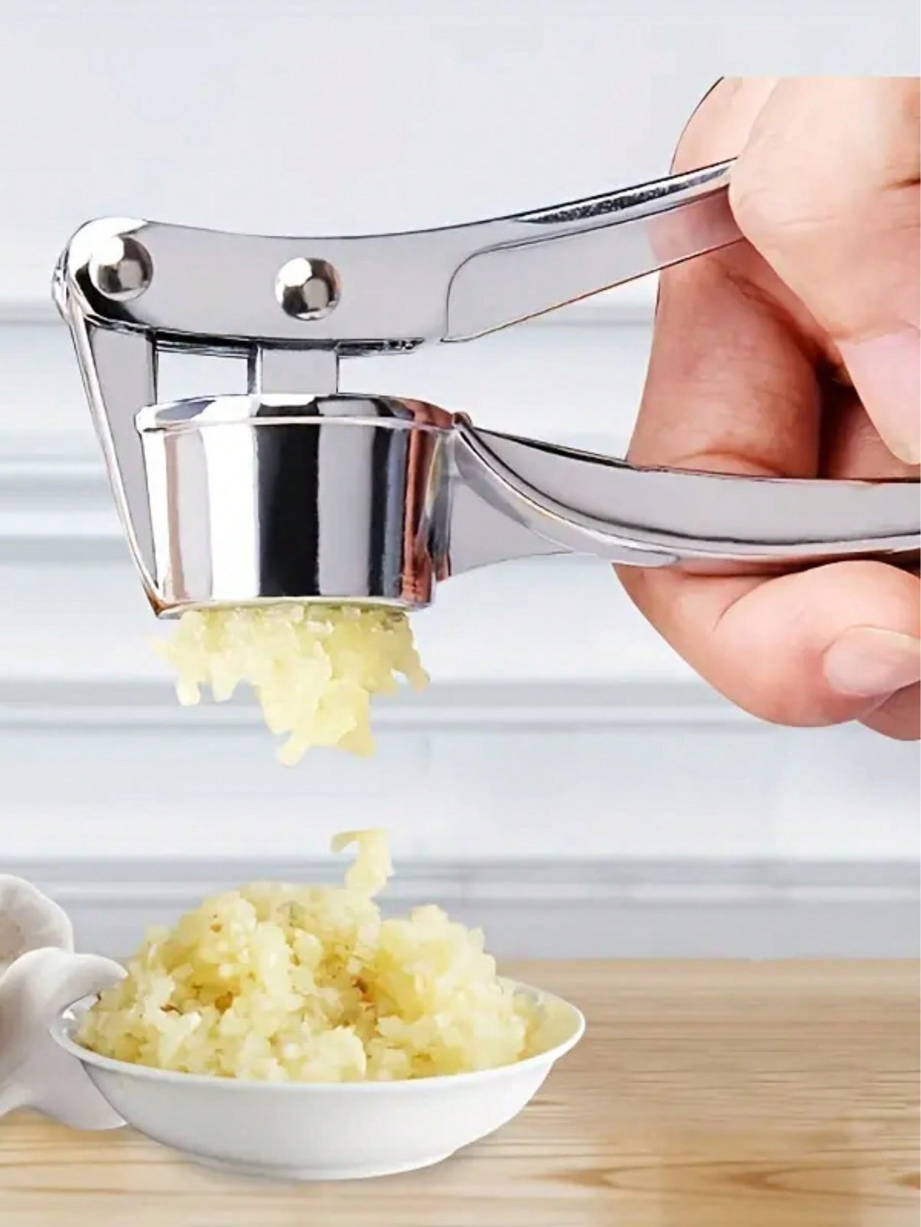 キッチンガーリックプレスクラッシャーミンサーステンレス鋼ガー - Zyliss Kitchen Gadgets のレビューと価格